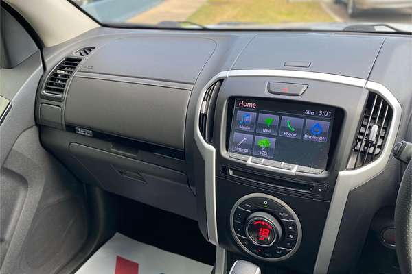 2020 Isuzu MU-X LS-T