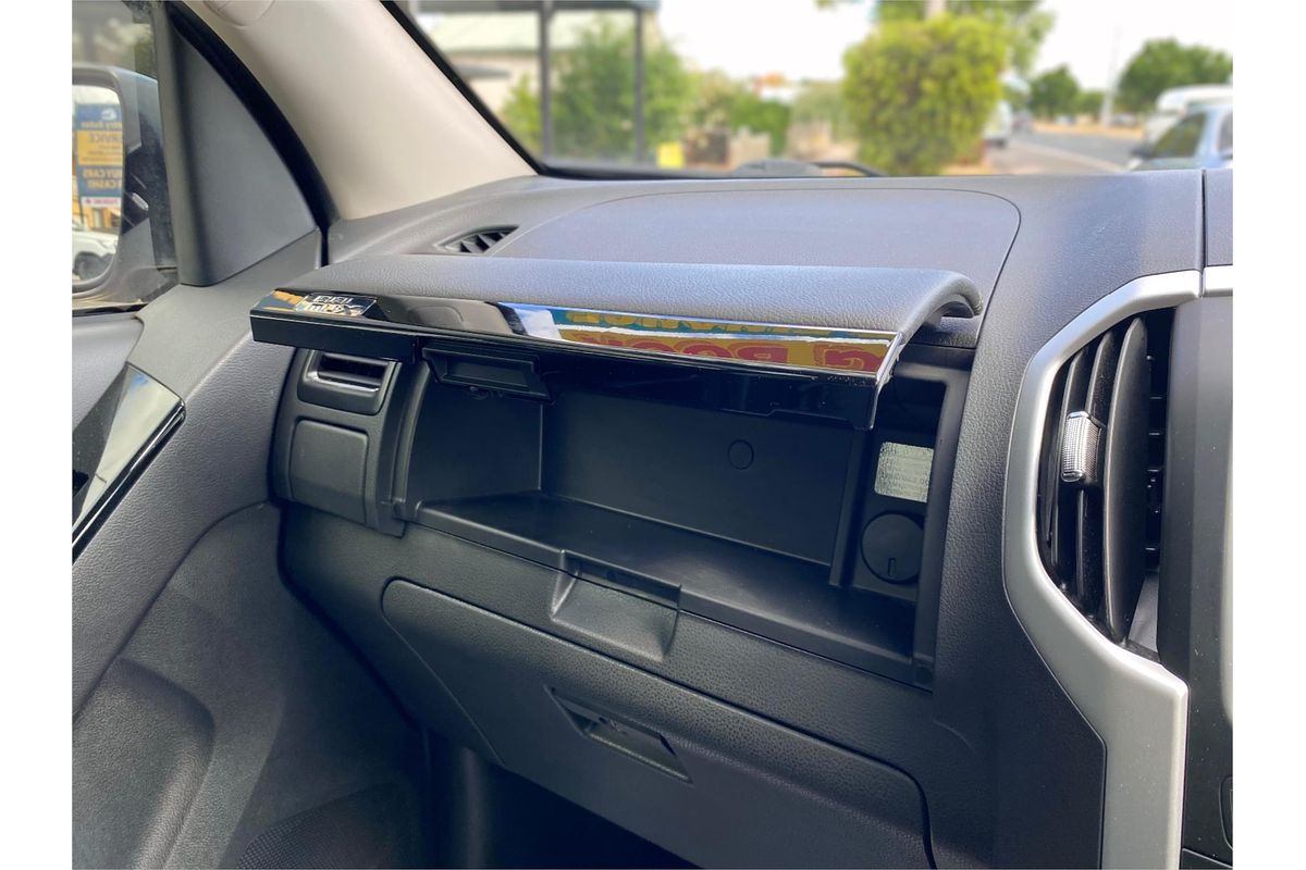 2020 Isuzu MU-X LS-T