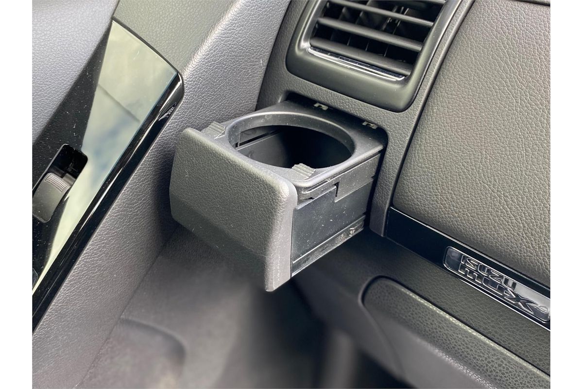 2020 Isuzu MU-X LS-T