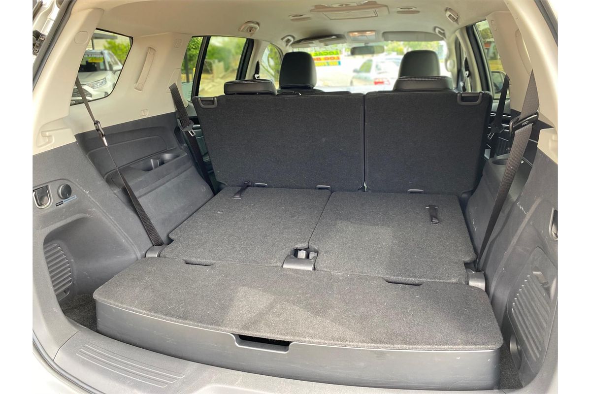 2020 Isuzu MU-X LS-T