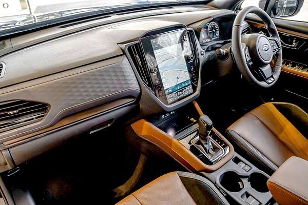 2025 Subaru Forester Hybrid Touring S6