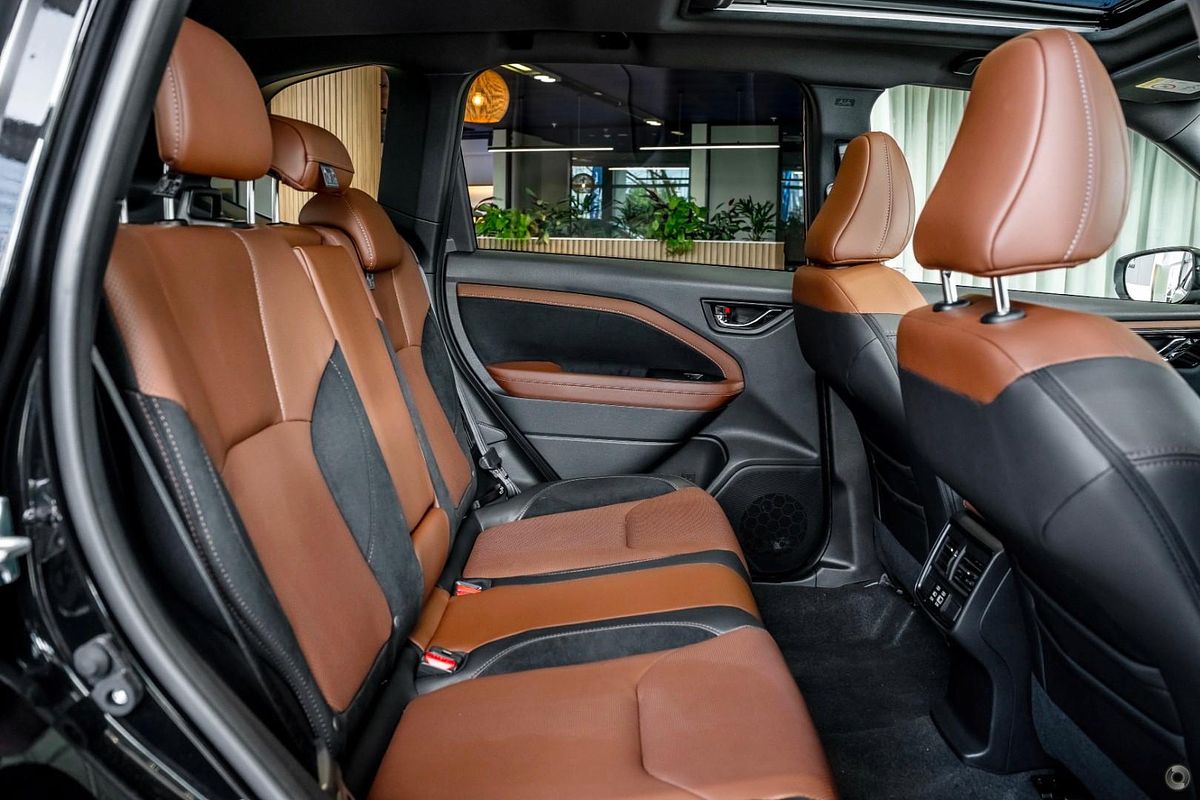 2025 Subaru Forester Hybrid Touring S6