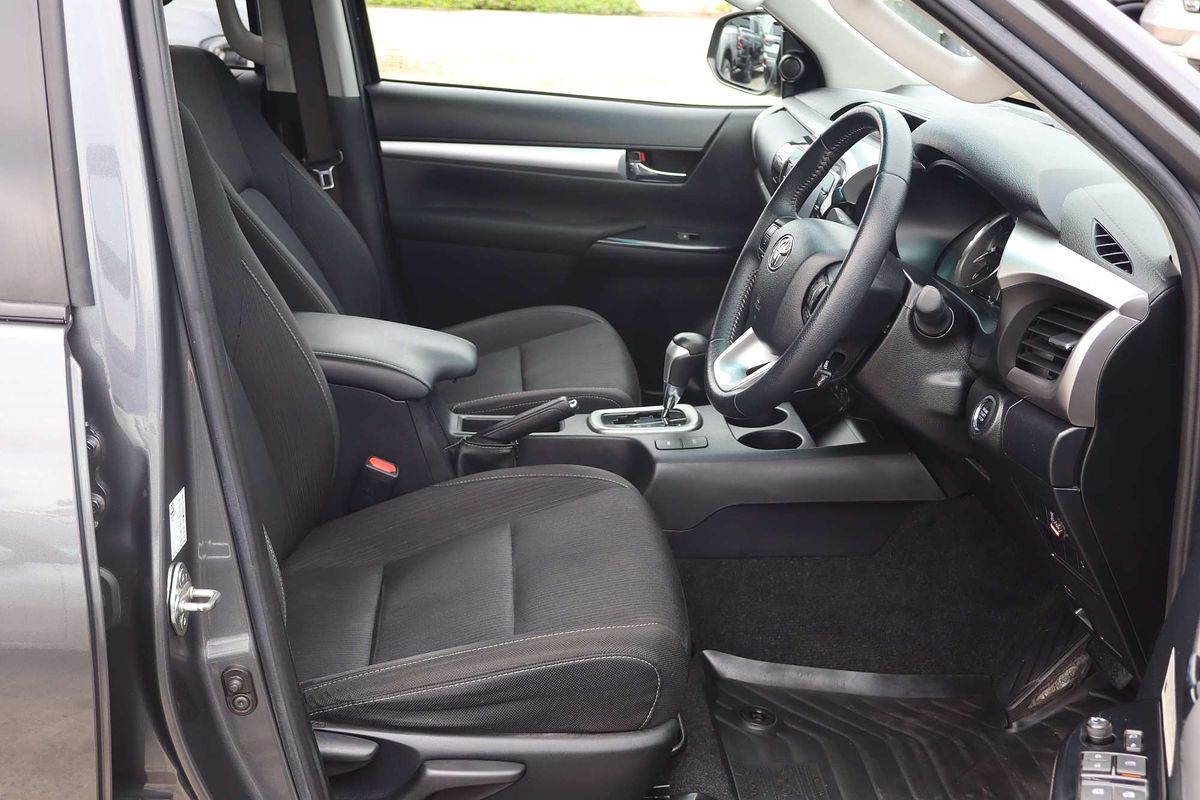 2021 Toyota Hilux SR5 GUN126R 4X4