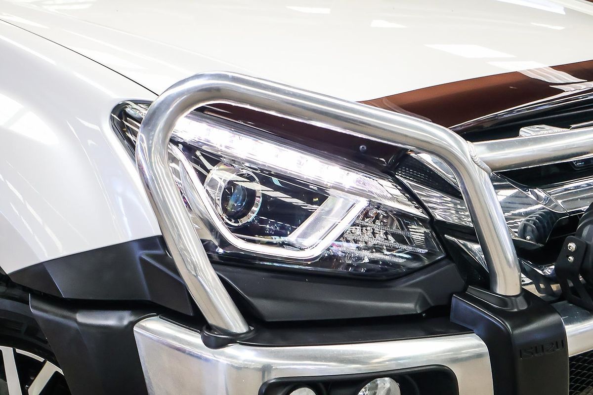 2020 Isuzu MU-X LS-T