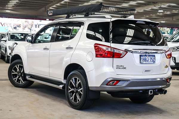 2020 Isuzu MU-X LS-T