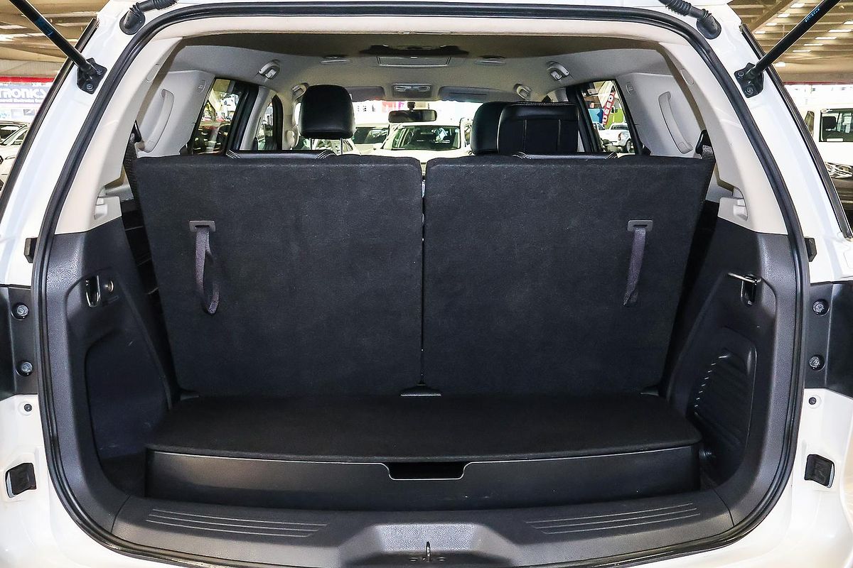 2020 Isuzu MU-X LS-T