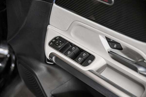 2022 Mercedes-Benz GLB-Class GLB200 X247