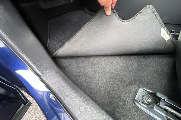 2022 Toyota RAV4 Cruiser AXAH52R