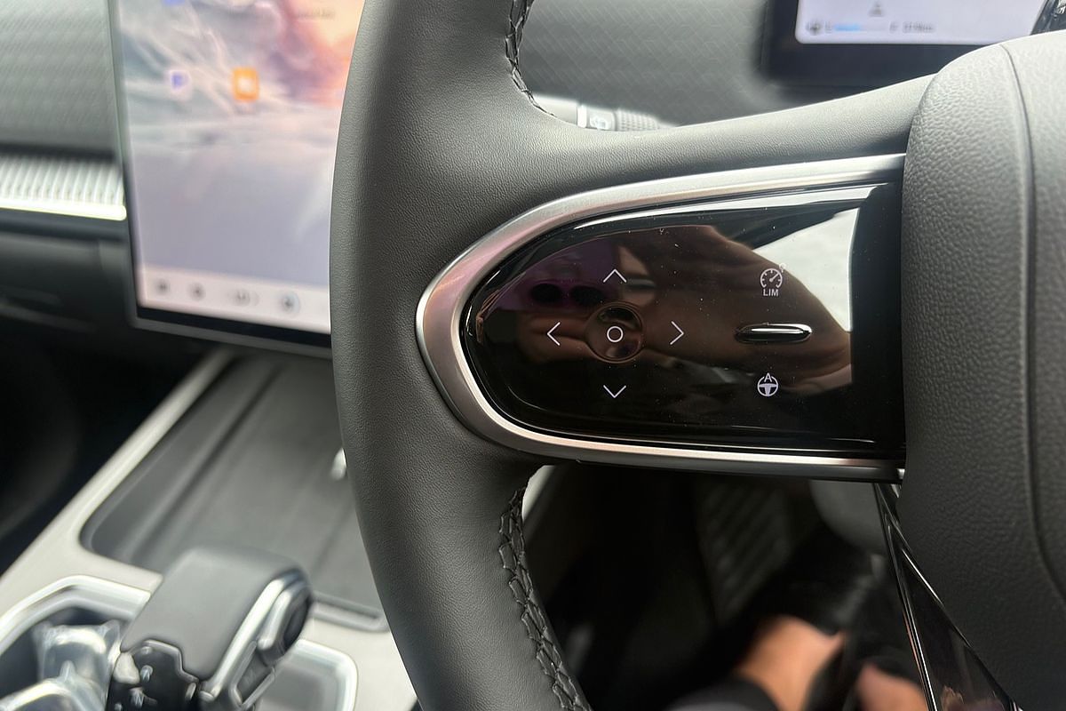 2025 Jaecoo J7 Track