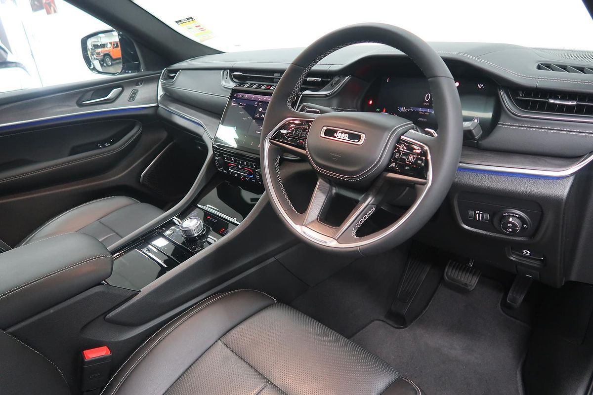 2023 Jeep Grand Cherokee Overland WL