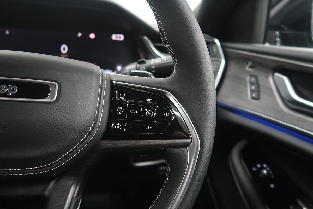 2023 Jeep Grand Cherokee Overland WL