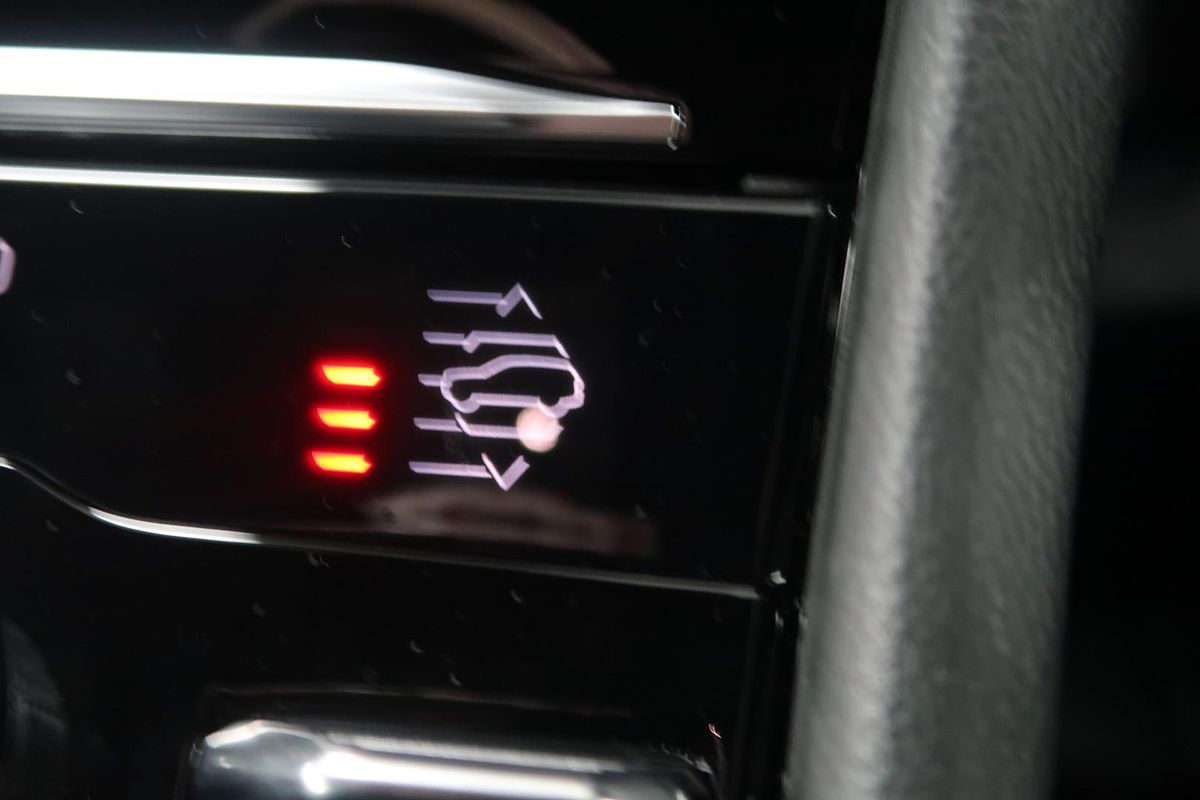 2023 Jeep Grand Cherokee Overland WL