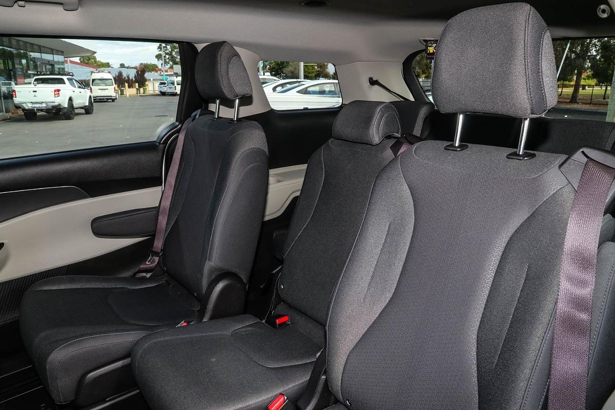 2021 Kia Carnival S KA4