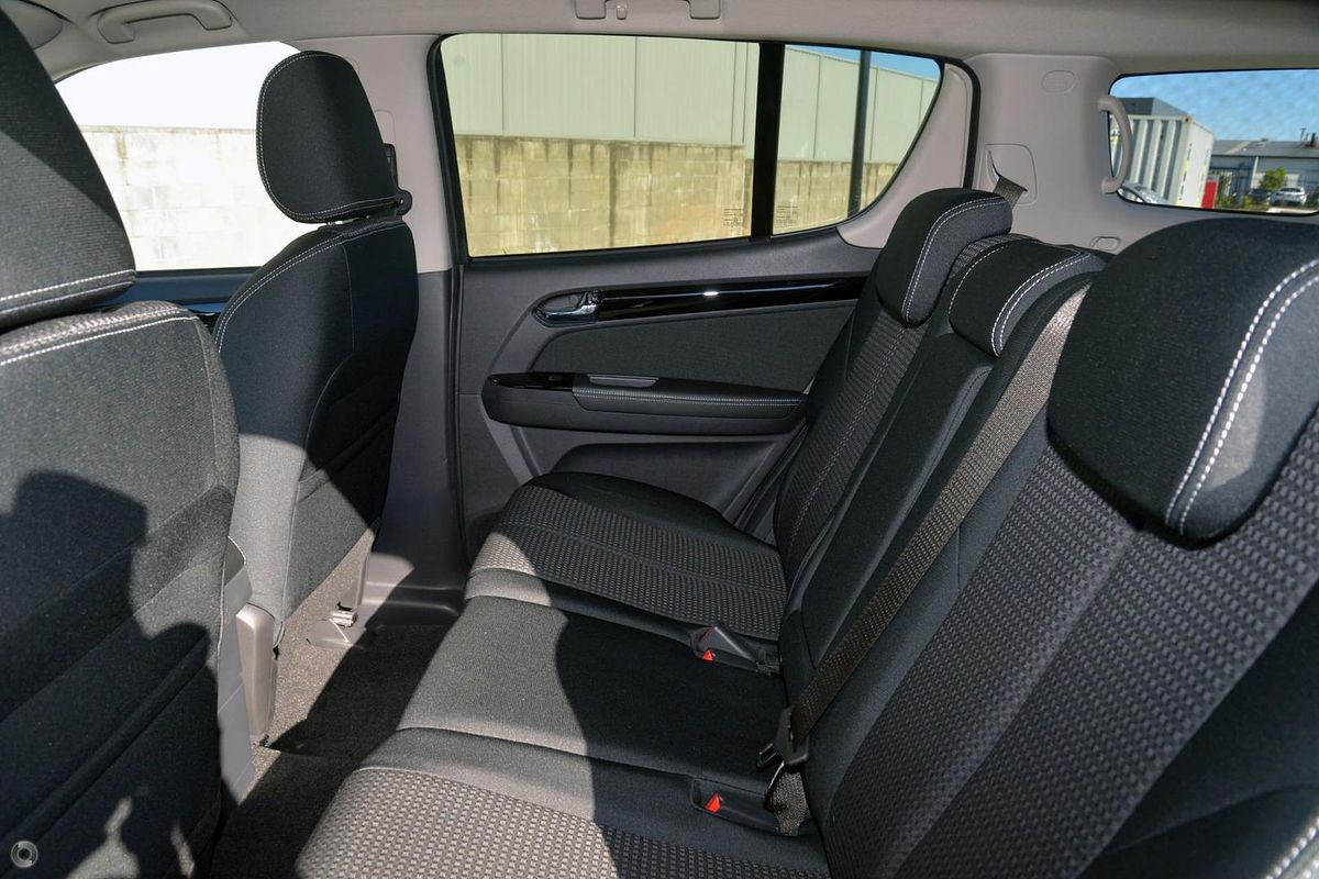 2021 Isuzu MU-X LS-U