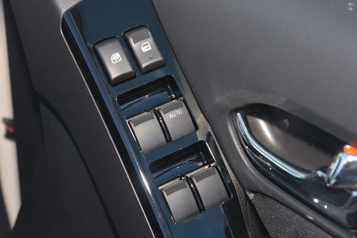 2021 Isuzu MU-X LS-U