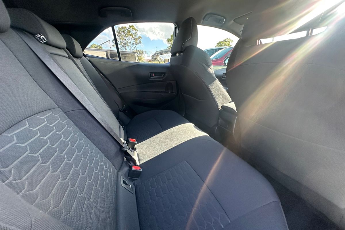 2018 Toyota Corolla Ascent Sport MZEA12R