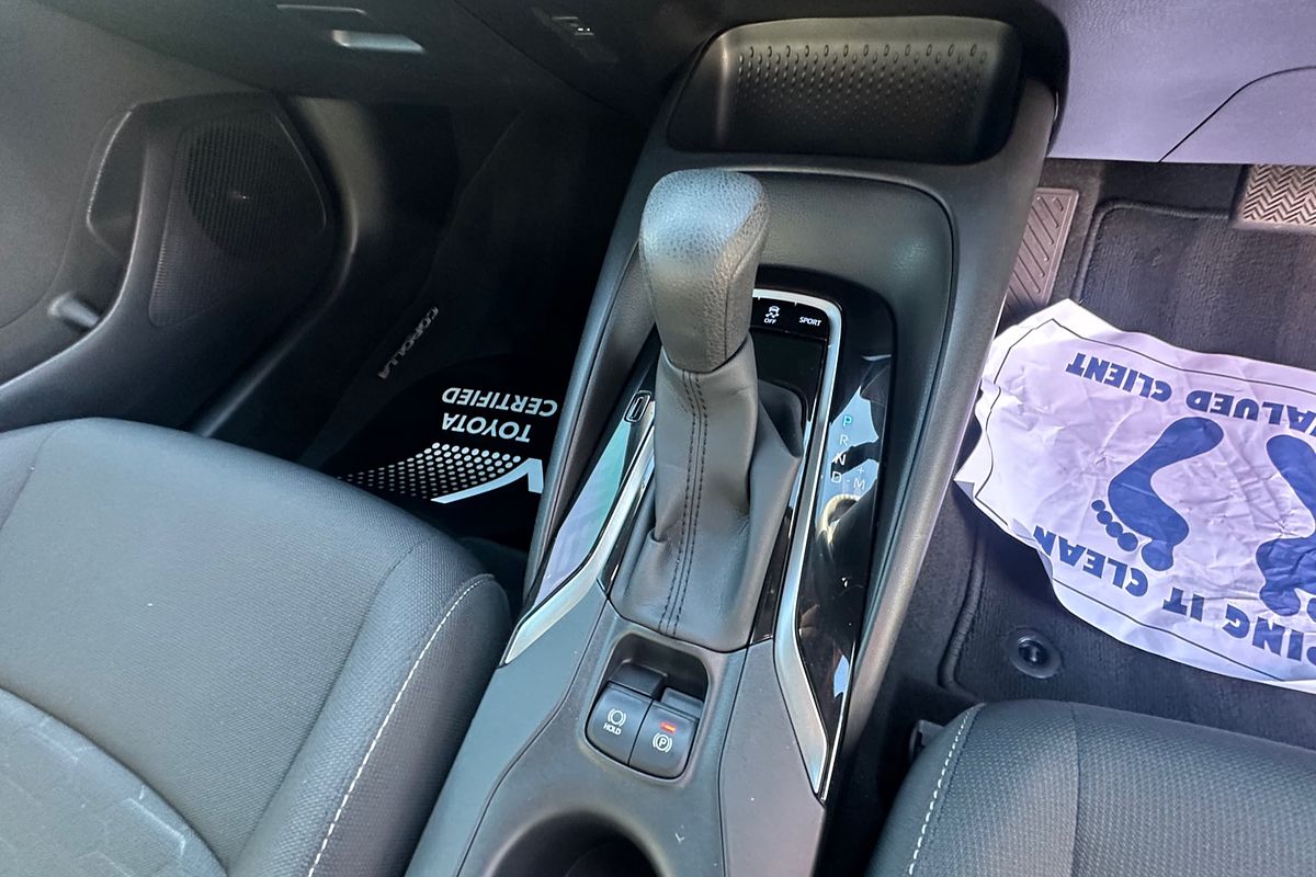 2018 Toyota Corolla Ascent Sport MZEA12R