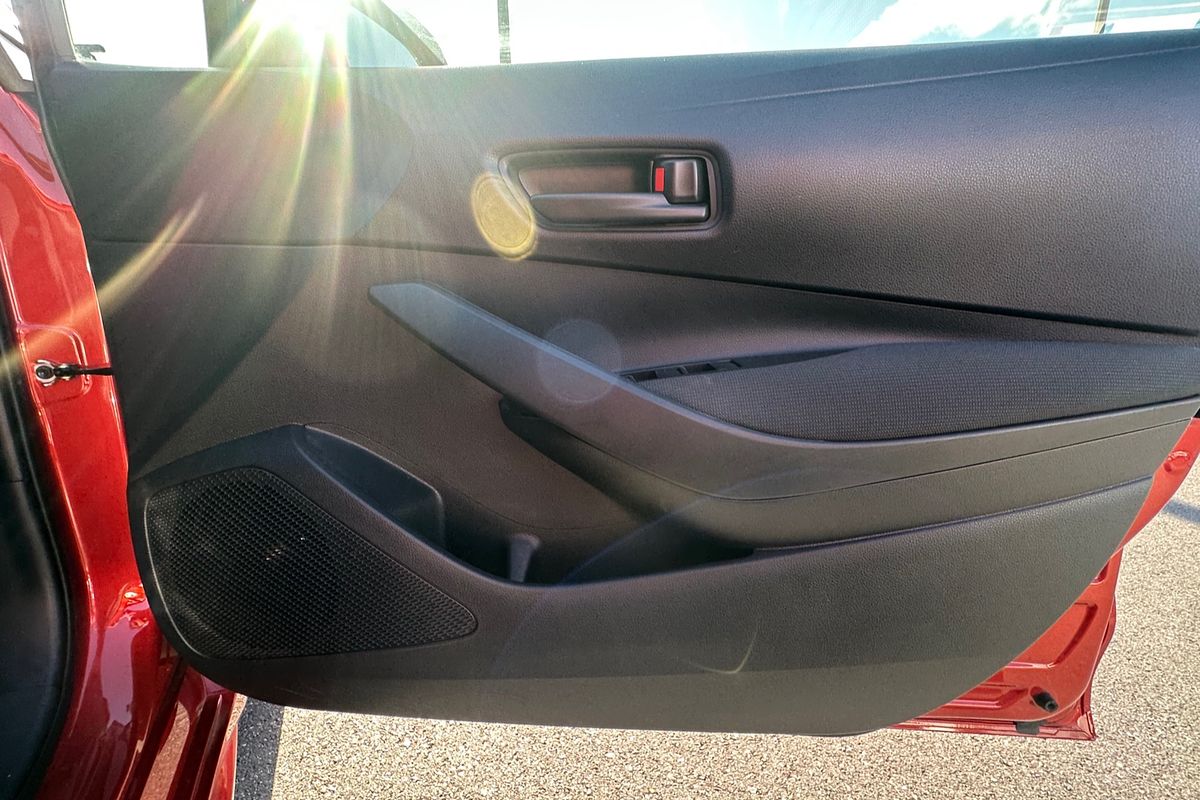 2018 Toyota Corolla Ascent Sport MZEA12R