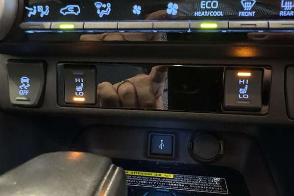 2020 Toyota RAV4 Cruiser AXAH54R