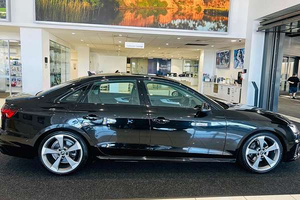 2021 Audi A4 35 TFSI S line B9