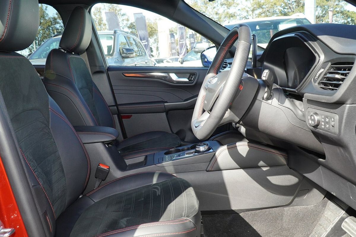 2023 Ford Escape ST-Line PHEV ZH