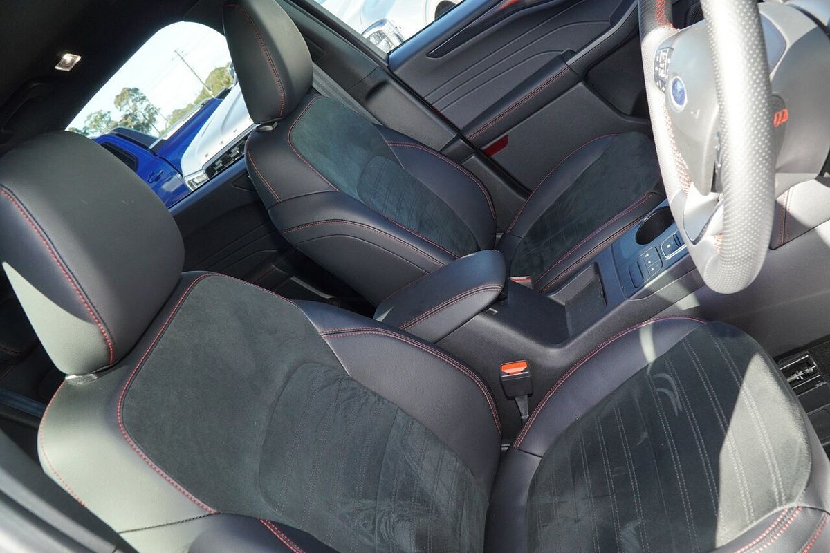 2023 Ford Escape ST-Line PHEV ZH