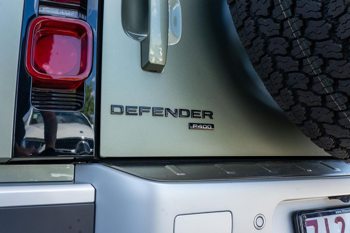 2021 Land Rover Defender 90 P400 HSE L663