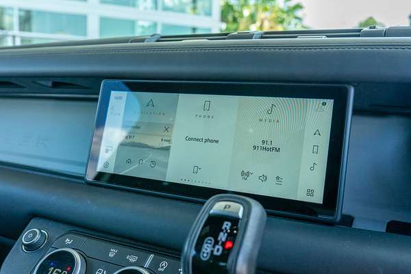 2021 Land Rover Defender 90 P400 HSE L663