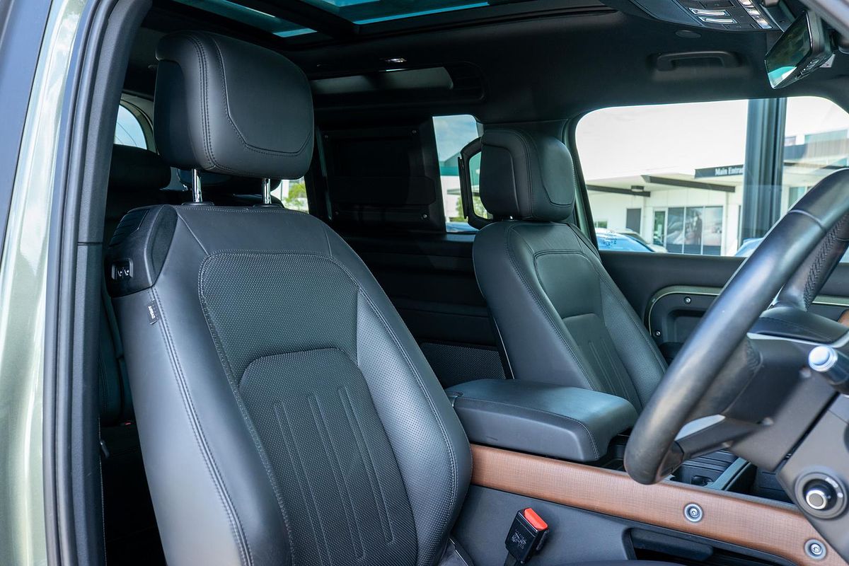 2021 Land Rover Defender 90 P400 HSE L663