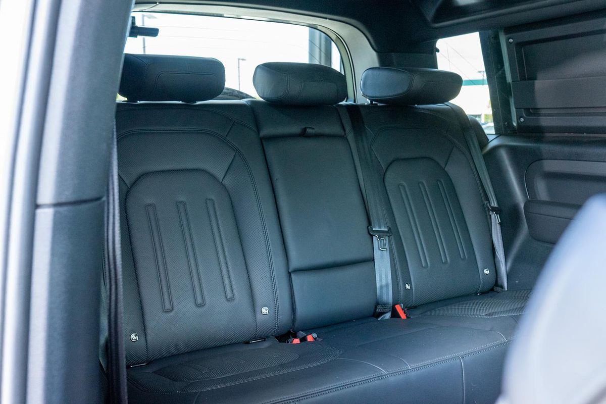 2021 Land Rover Defender 90 P400 HSE L663