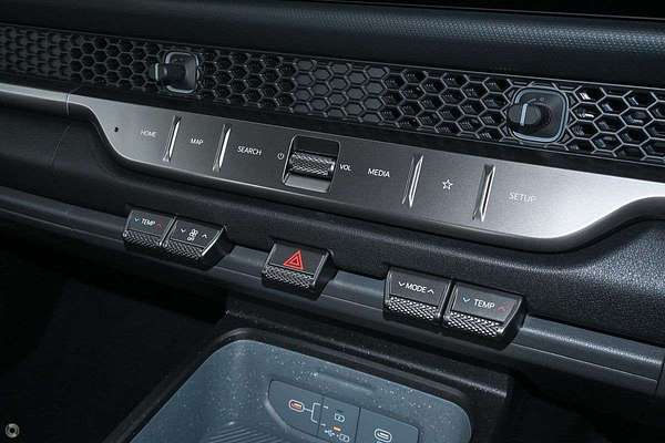 2025 Kia Tasman SX TK 4X4