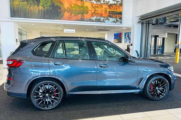 2021 BMW X5 M50i G05