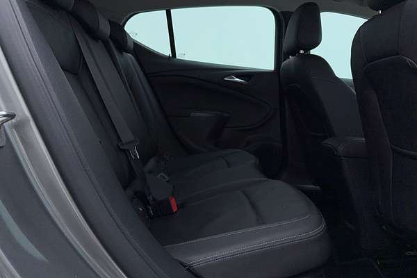 2016 Holden Astra RS-V BK