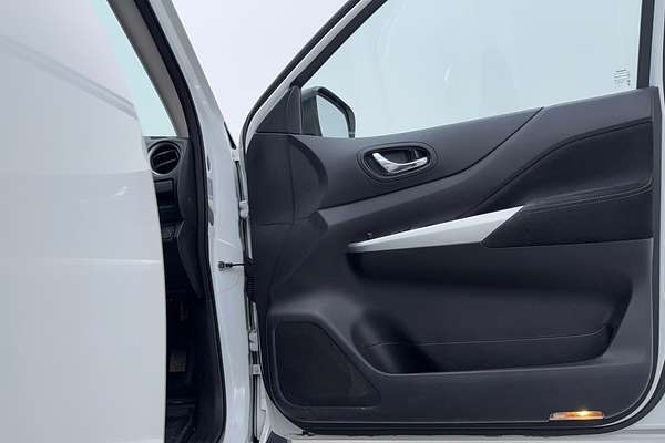 2017 Nissan Navara RX D23 Series 2 Rear Wheel Drive