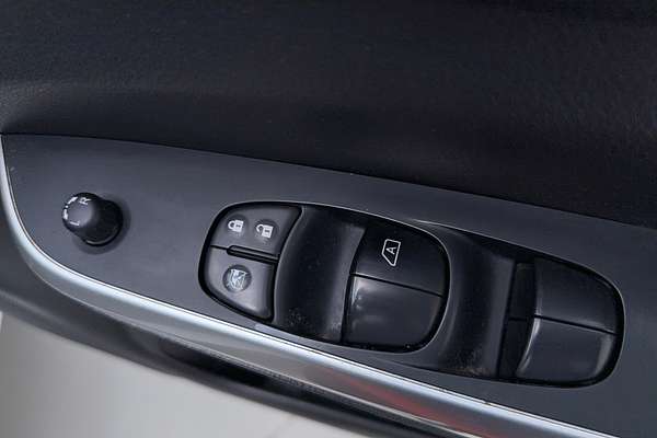 2017 Nissan Navara RX D23 Series 2 Rear Wheel Drive