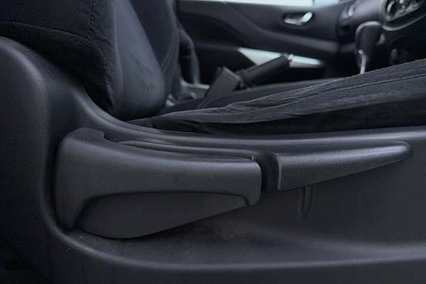 2017 Nissan Navara RX D23 Series 2 Rear Wheel Drive