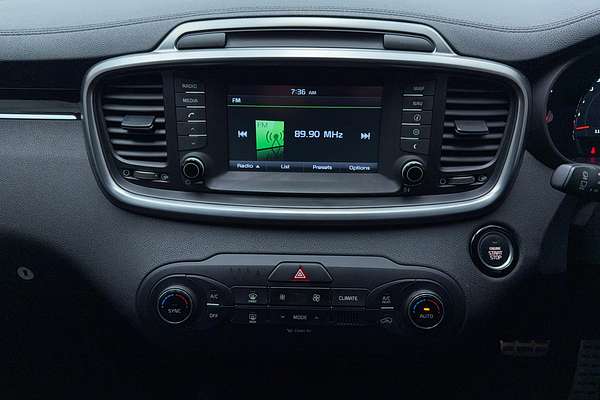 2016 Kia Sorento SLi UM