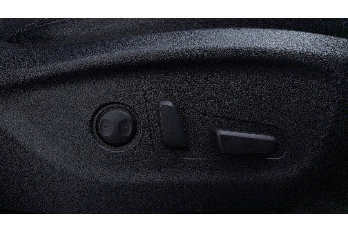 2016 Kia Sorento SLi UM