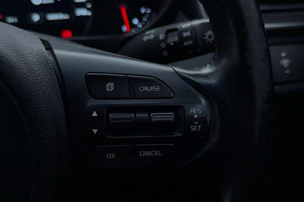 2016 Kia Sorento SLi UM