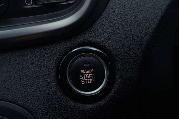 2016 Kia Sorento SLi UM