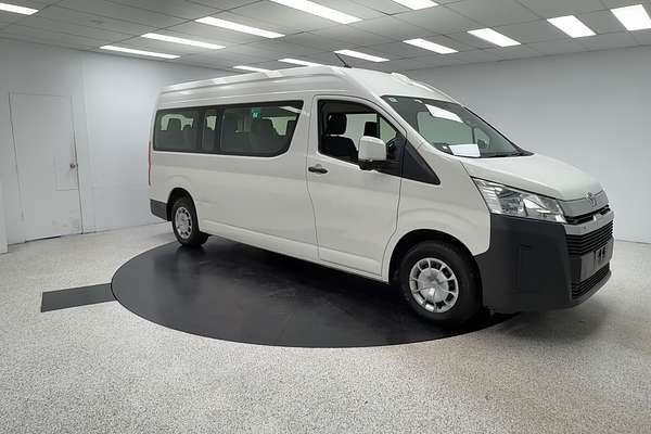 2022 Toyota Hiace Commuter GDH322R ELWB High Roof
