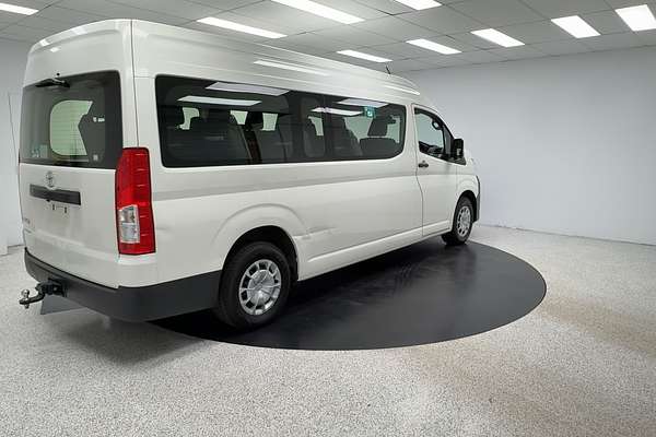 2022 Toyota Hiace Commuter GDH322R ELWB High Roof