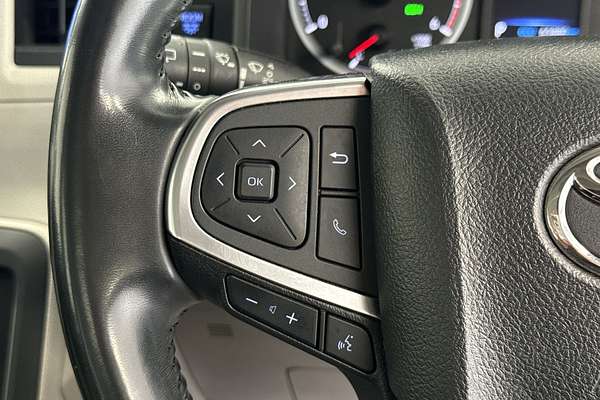 2022 Toyota Hiace Commuter GDH322R ELWB High Roof