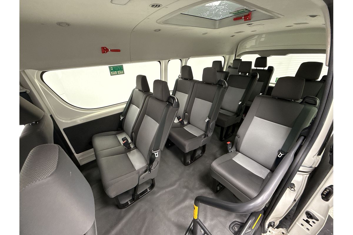 2022 Toyota Hiace Commuter GDH322R ELWB High Roof