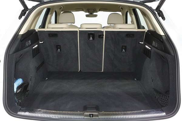 2023 Audi Q5 40 TDI FY