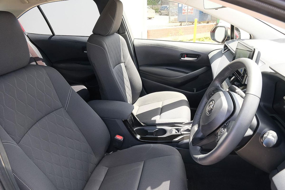 2024 Toyota Corolla SX Hybrid ZWE219R