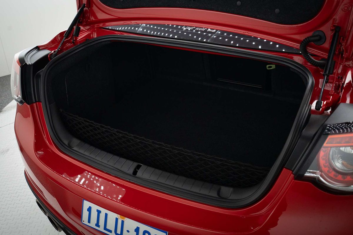 2015 Holden Special Vehicles Clubsport R8 GEN-F