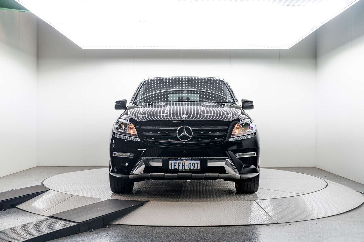 2013 Mercedes-Benz M-Class ML250 BlueTEC W166