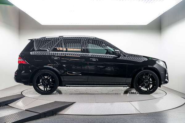 2013 Mercedes-Benz M-Class ML250 BlueTEC W166