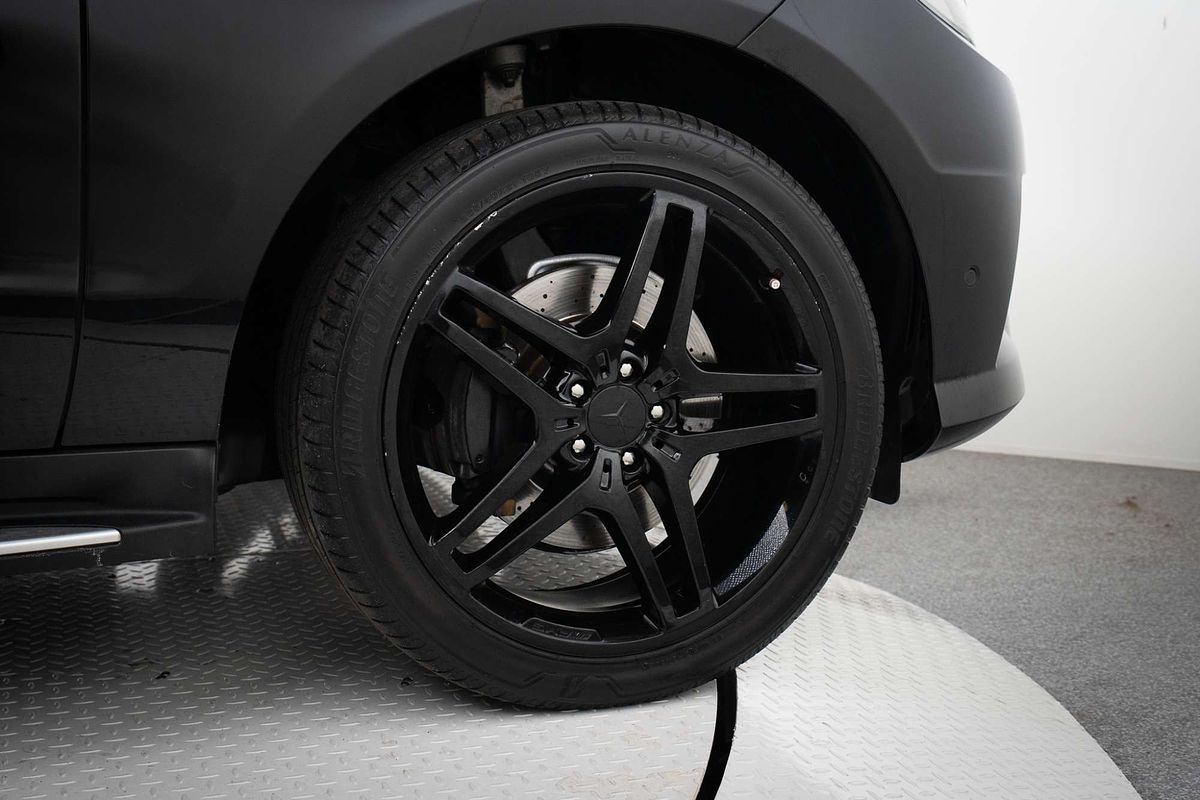 2013 Mercedes-Benz M-Class ML250 BlueTEC W166